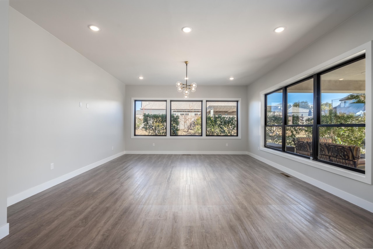 4061 S 2420 St George, UT 84790 home for sale, MLS#25-264957 - Erika Rogers Photo 14