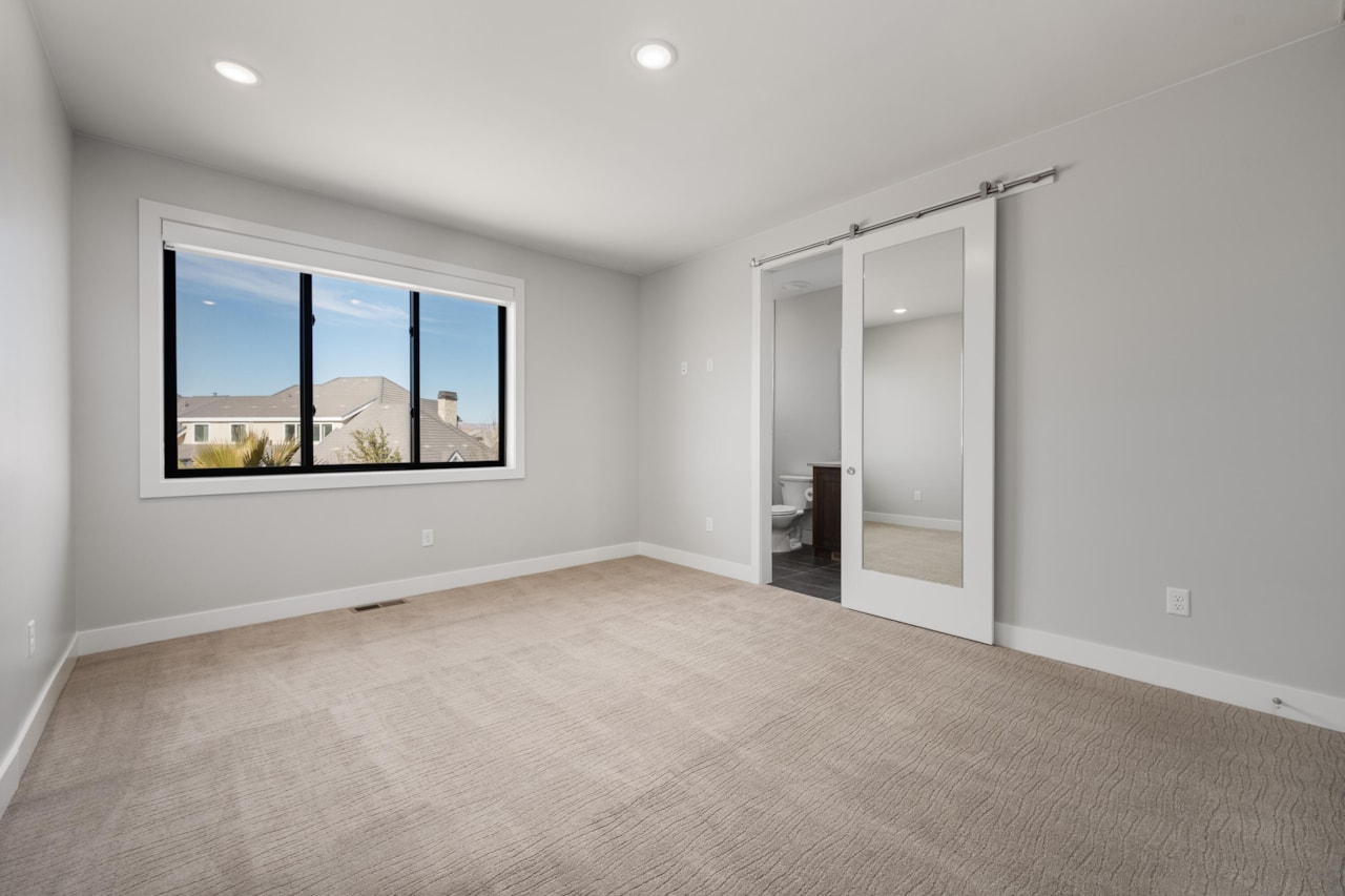 4061 S 2420 St George, UT 84790 home for sale, MLS#25-264957 - Erika Rogers Photo 31