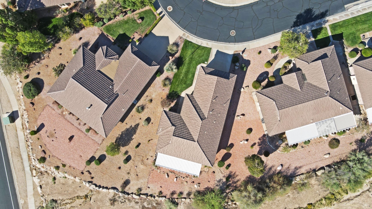 989 W Dover Way St George, UT 84770 home for sale, MLS#25-265759 - Erika Rogers Photo 7