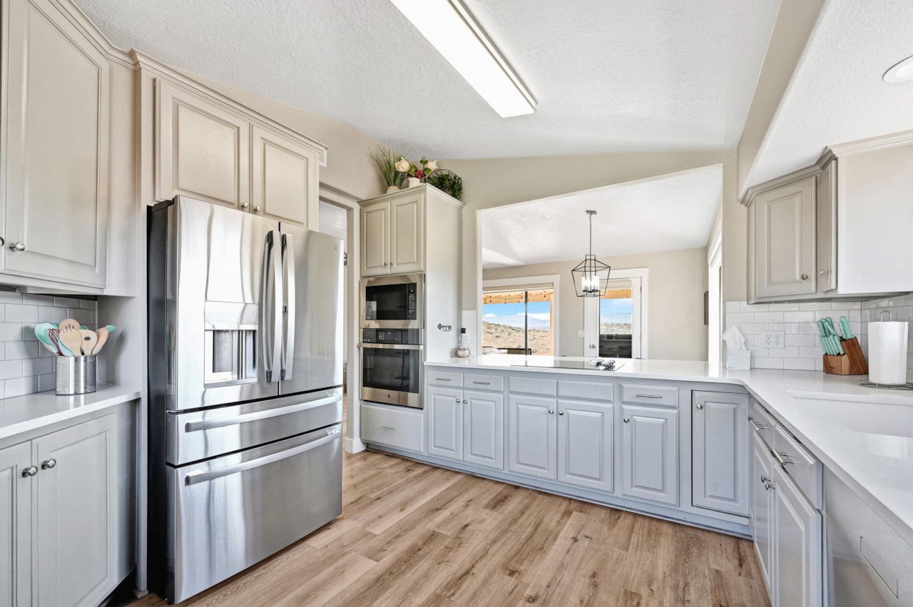989 W Dover Way St George, UT 84770 home for sale, MLS#25-265759 - Erika Rogers Photo 26