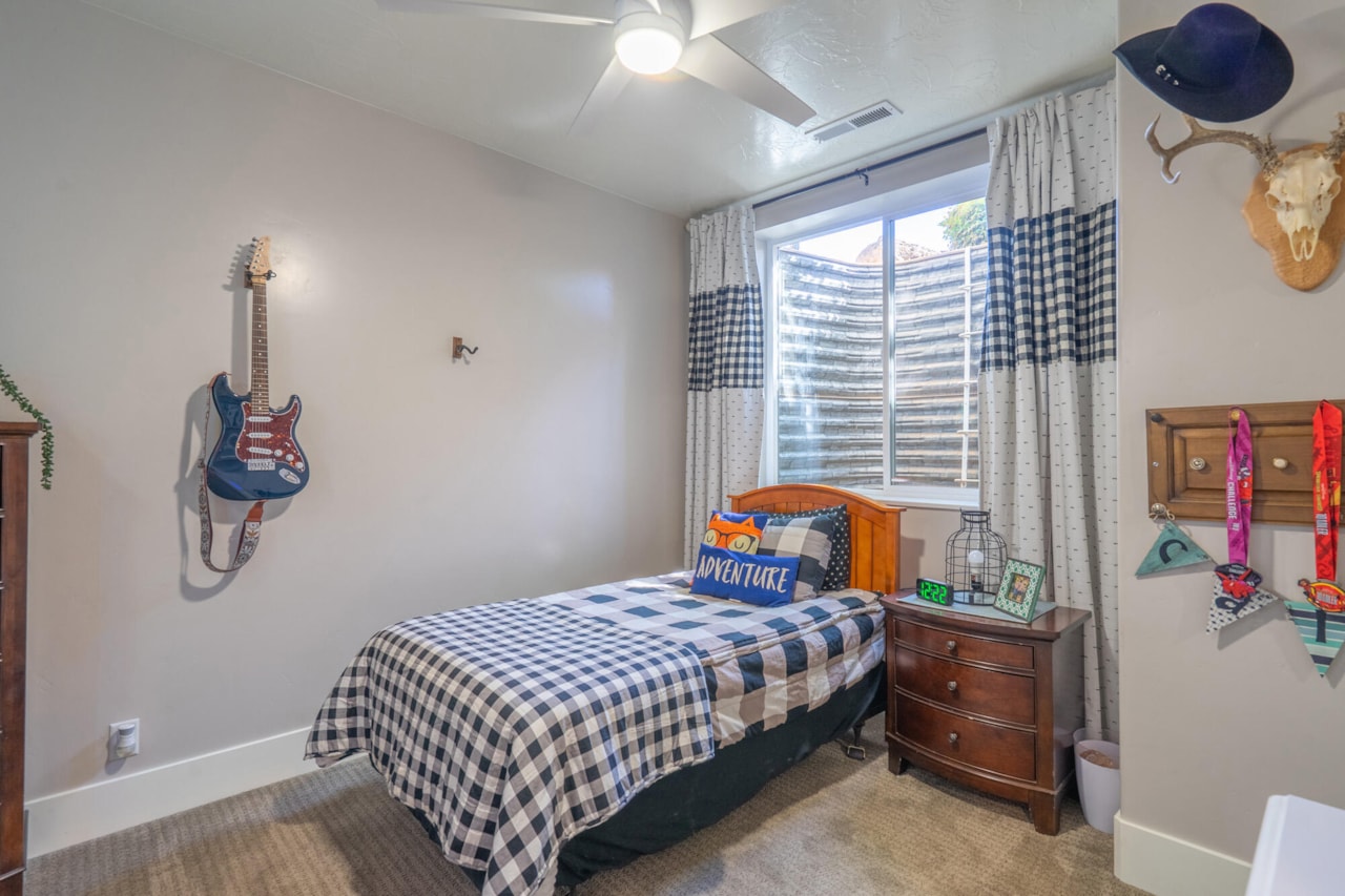 918 S Country Way Washington, UT 84780 home for sale, MLS#25-265766 - Erika Rogers Photo 38