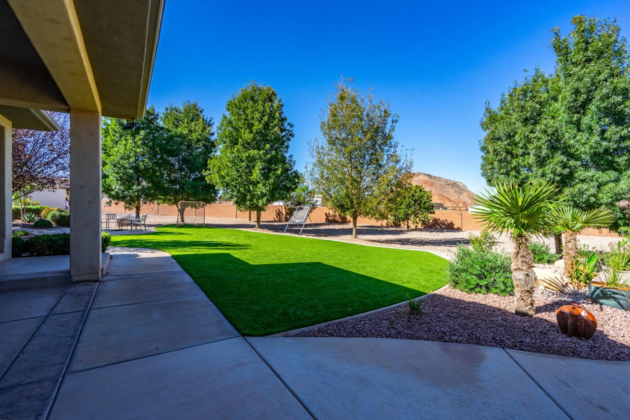 918 S Country Way Washington, UT 84780 home for sale, MLS#25-265766 - Erika Rogers Photo 55