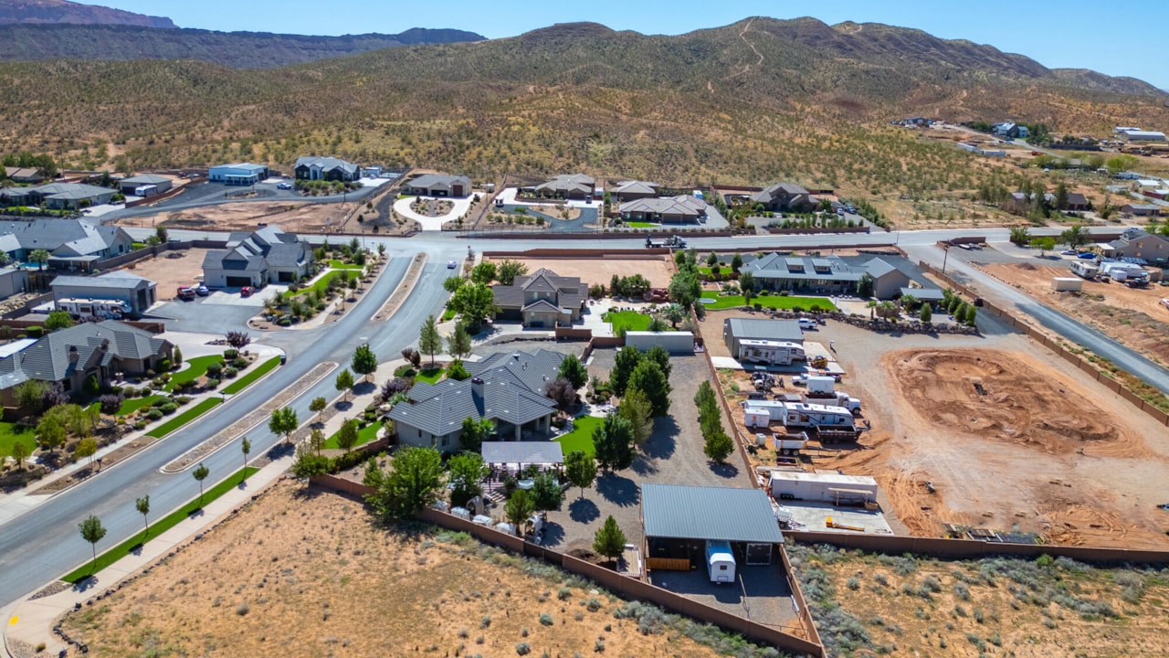 918 S Country Way Washington, UT 84780 home for sale, MLS#25-265766 - Erika Rogers Photo 57