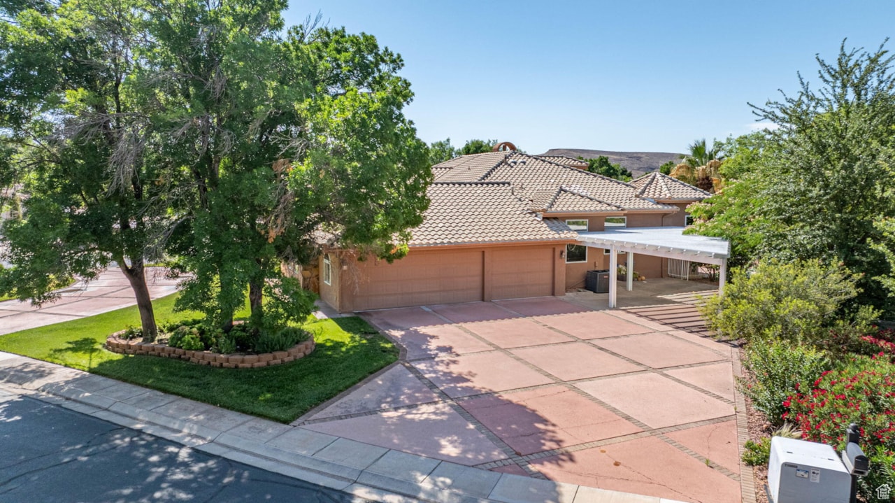 1287 W Bloomington #7 St George, UT 84790 home for sale, MLS#25-265789 - Erika Rogers Photo 4