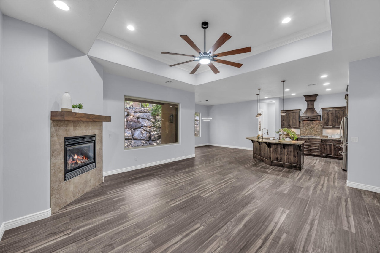 587 E Amiata Way Washington, UT 84780 home for sale, MLS#25-265791 - Erika Rogers Photo 6