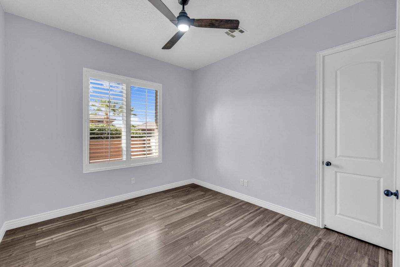 587 E Amiata Way Washington, UT 84780 home for sale, MLS#25-265791 - Erika Rogers Photo 14