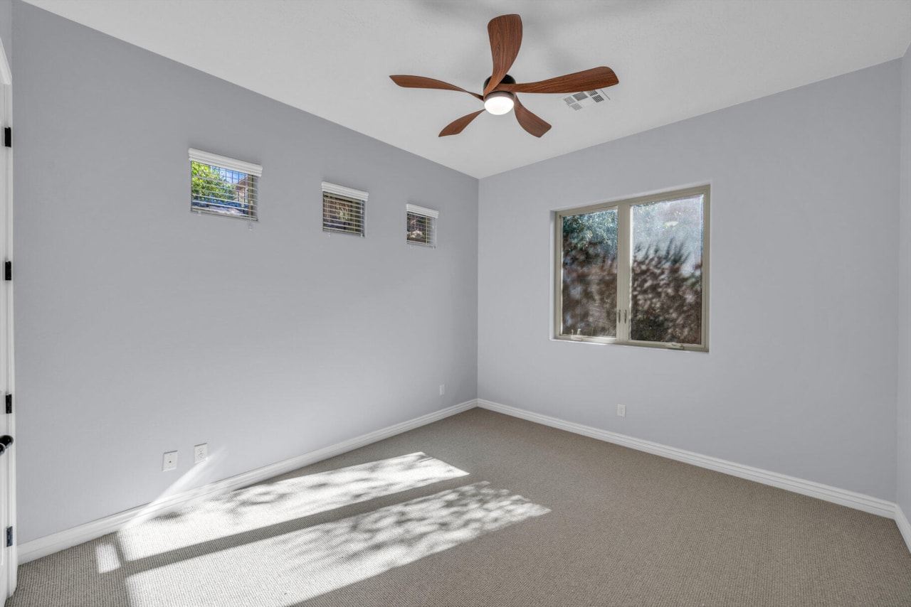 587 E Amiata Way Washington, UT 84780 home for sale, MLS#25-265791 - Erika Rogers Photo 15