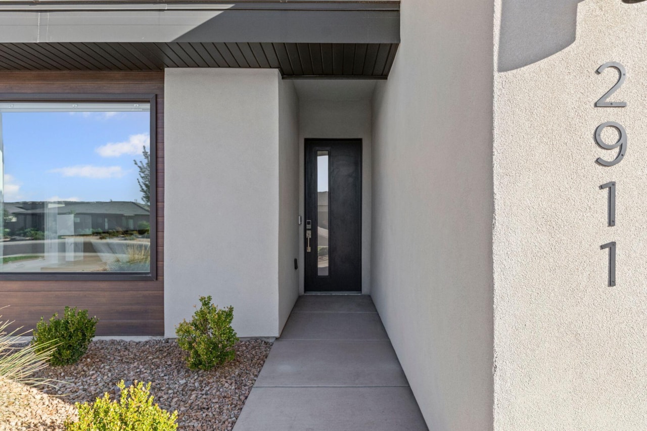 2911 E Snowberry DR St George, UT 84790 home for sale, MLS#25-265712 - Erika Rogers Photo 13