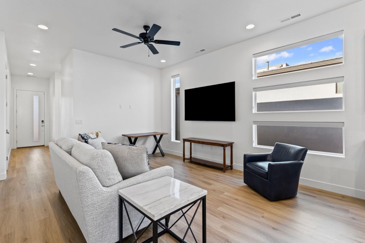 2911 E Snowberry DR St George, UT 84790 home for sale, MLS#25-265712 - Erika Rogers Photo 19