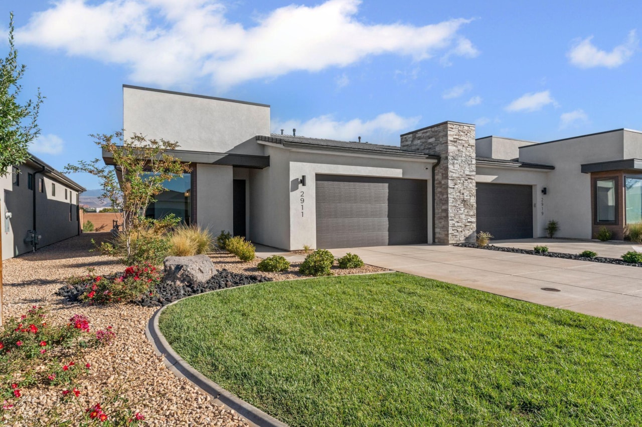 2911 E Snowberry DR St George, UT 84790 home for sale, MLS#25-265712 - Erika Rogers Photo 37