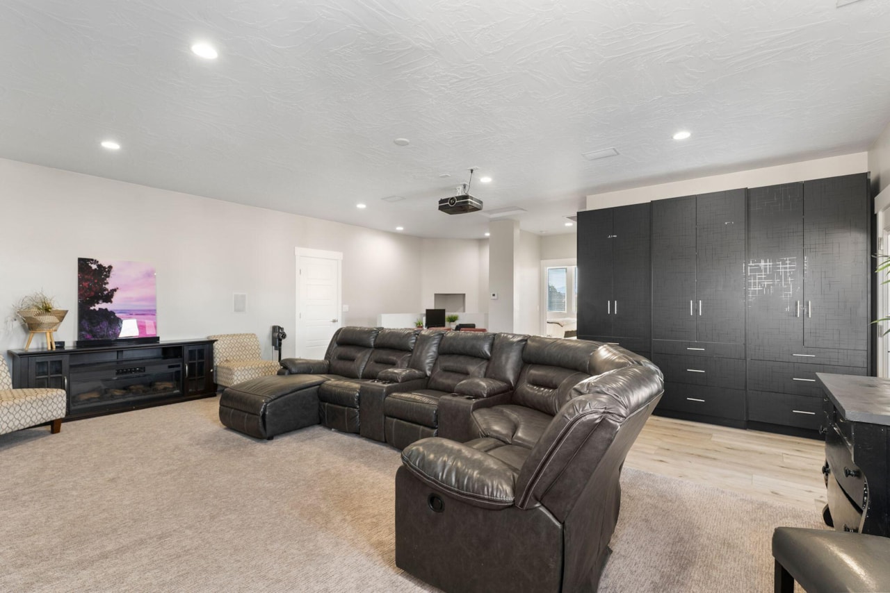 2582 S Songbird CIR Washington, UT 84780 home for sale, MLS#25-265785 - Erika Rogers Photo 45