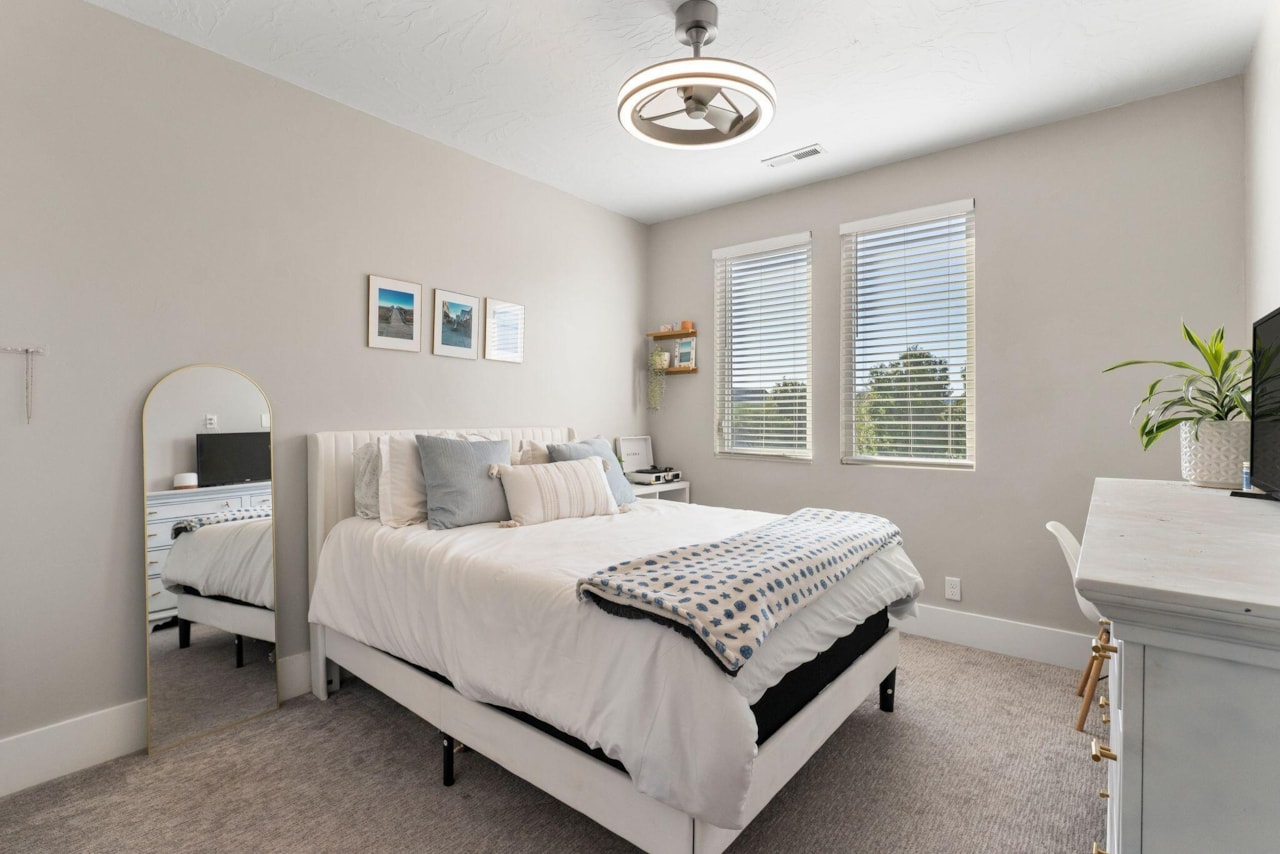 2582 S Songbird CIR Washington, UT 84780 home for sale, MLS#25-265785 - Erika Rogers Photo 47