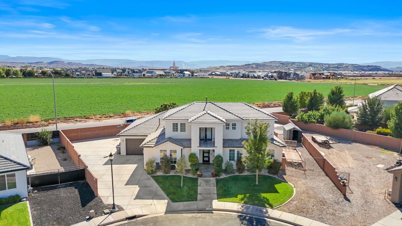 2582 S Songbird CIR Washington, UT 84780 home for sale, MLS#25-265785 - Erika Rogers Photo 5