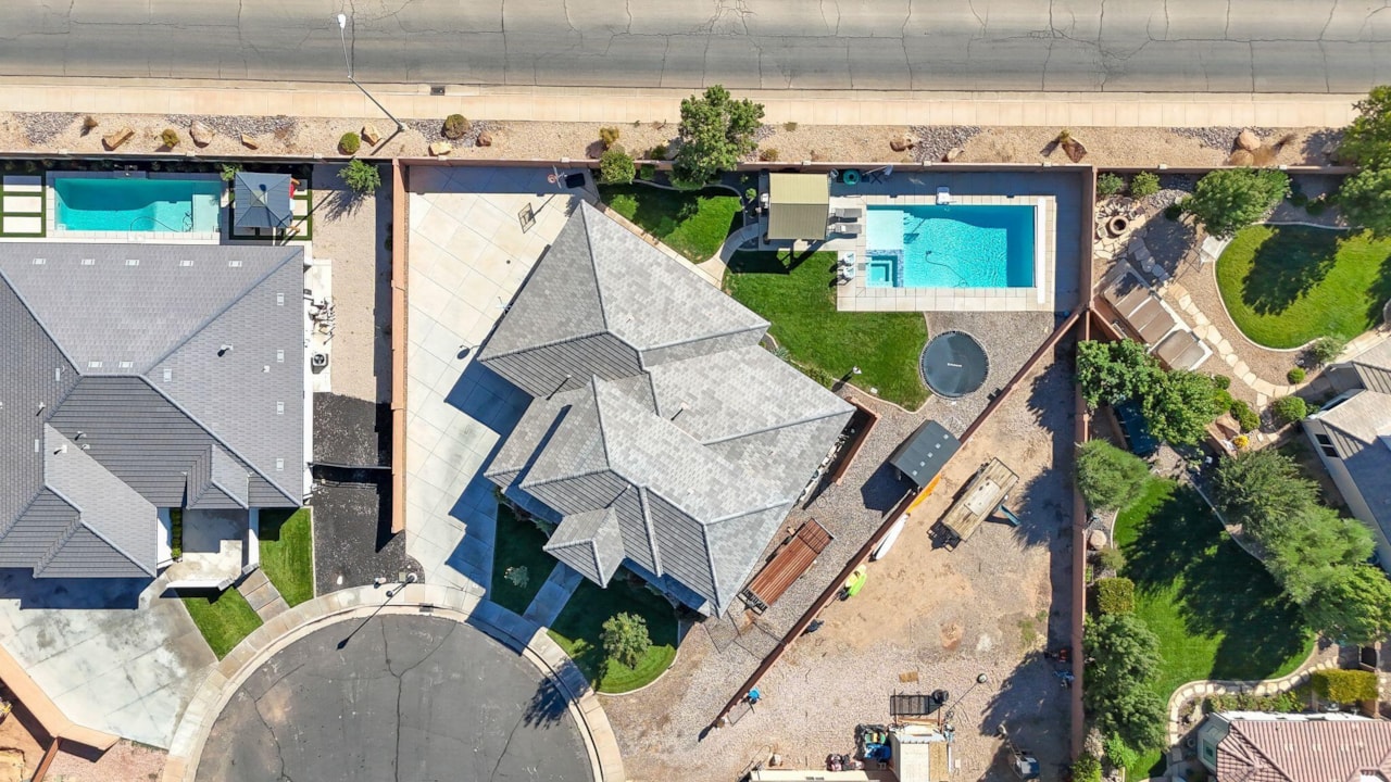 2582 S Songbird CIR Washington, UT 84780 home for sale, MLS#25-265785 - Erika Rogers Photo 9