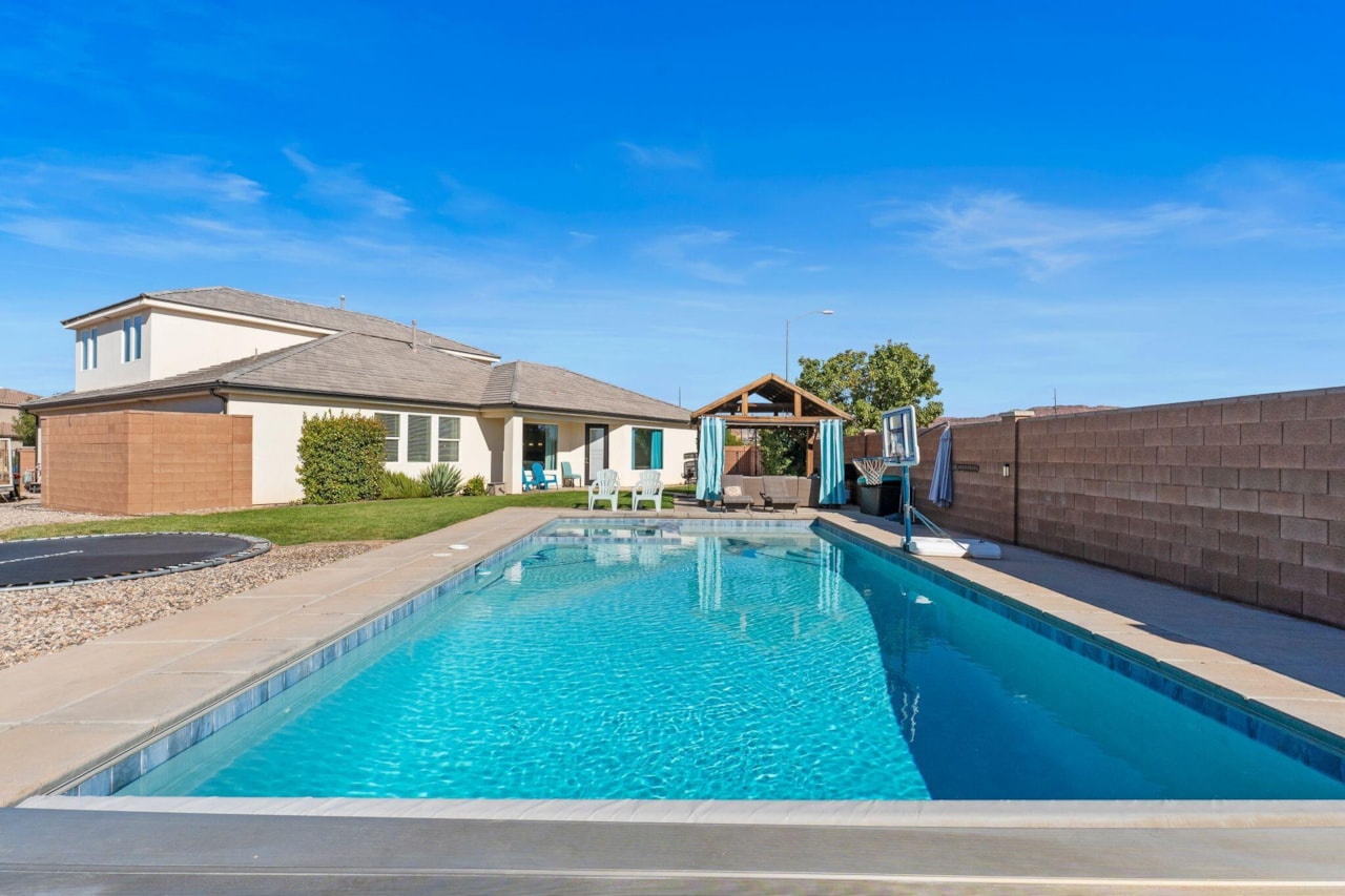 2582 S Songbird CIR Washington, UT 84780 home for sale, MLS#25-265785 - Erika Rogers Photo 14