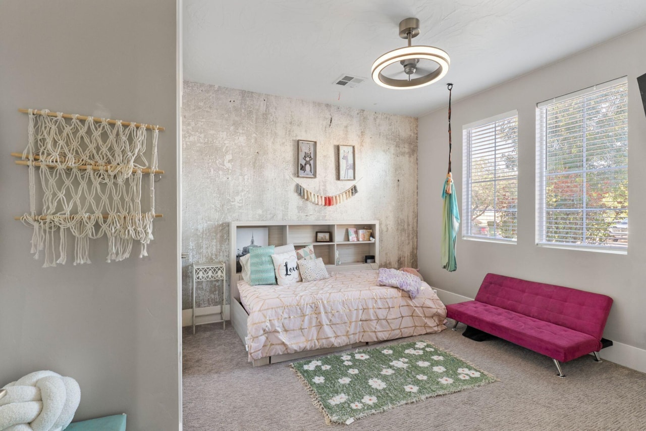 2582 S Songbird CIR Washington, UT 84780 home for sale, MLS#25-265785 - Erika Rogers Photo 23