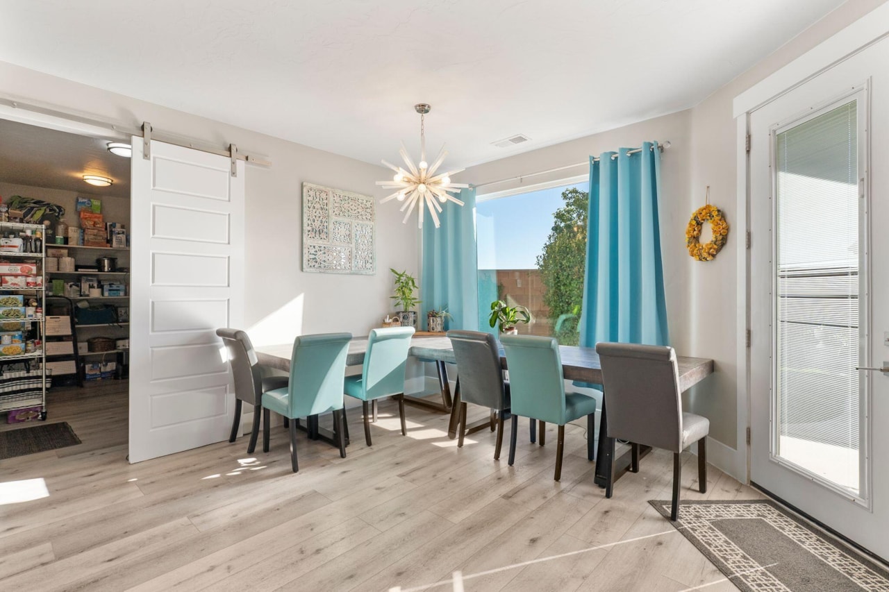 2582 S Songbird CIR Washington, UT 84780 home for sale, MLS#25-265785 - Erika Rogers Photo 31