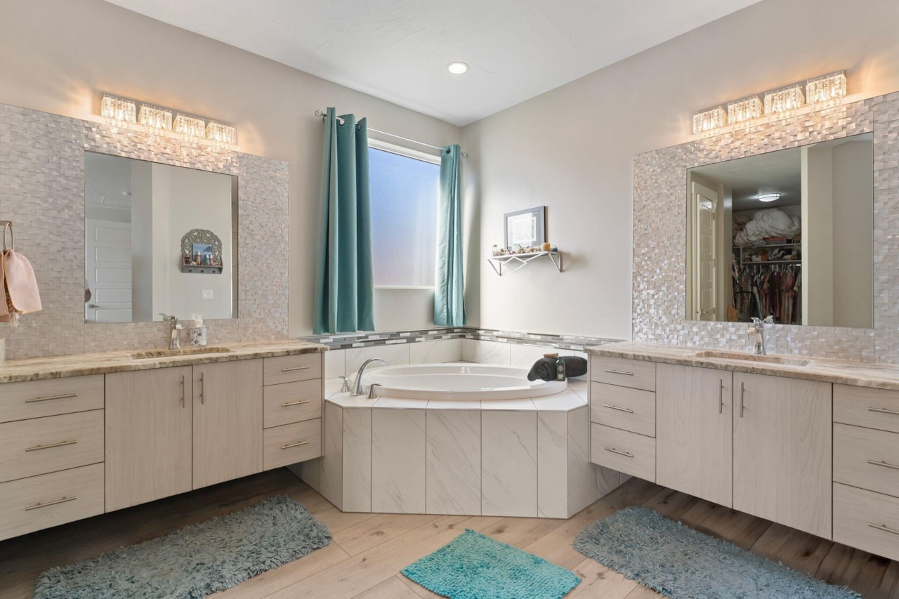 2582 S Songbird CIR Washington, UT 84780 home for sale, MLS#25-265785 - Erika Rogers Photo 39