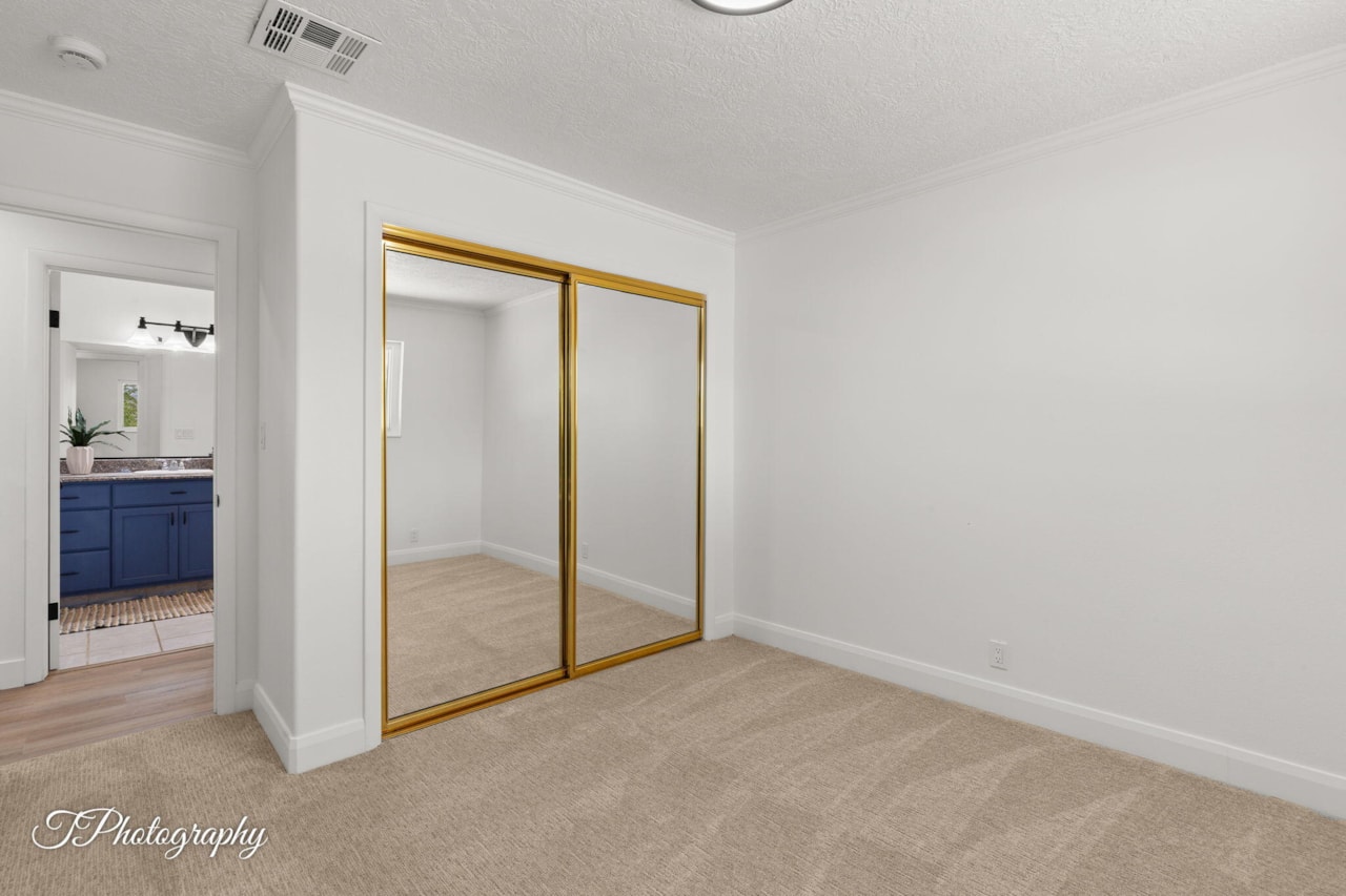 592 N 1050  W St George, UT 84770 home for sale, MLS#25-265800 - Erika Rogers Photo 11