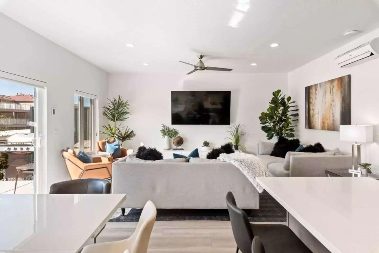 1143 S Gap Canyon Parkway #13 St George, UT 84770 home for sale, MLS#25-265816 - Erika Rogers Photo 2