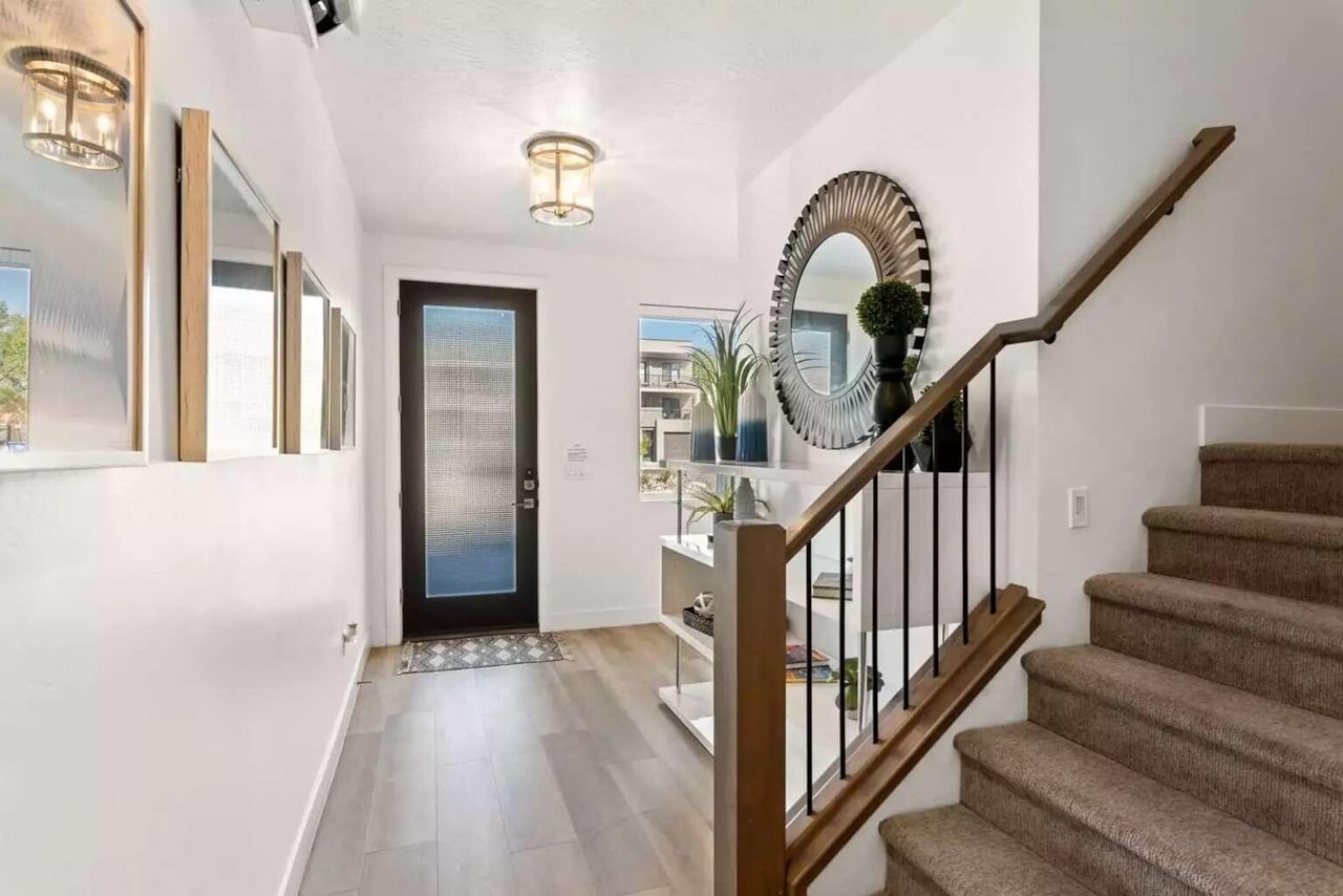 1143 S Gap Canyon Parkway #13 St George, UT 84770 home for sale, MLS#25-265816 - Erika Rogers Photo 3