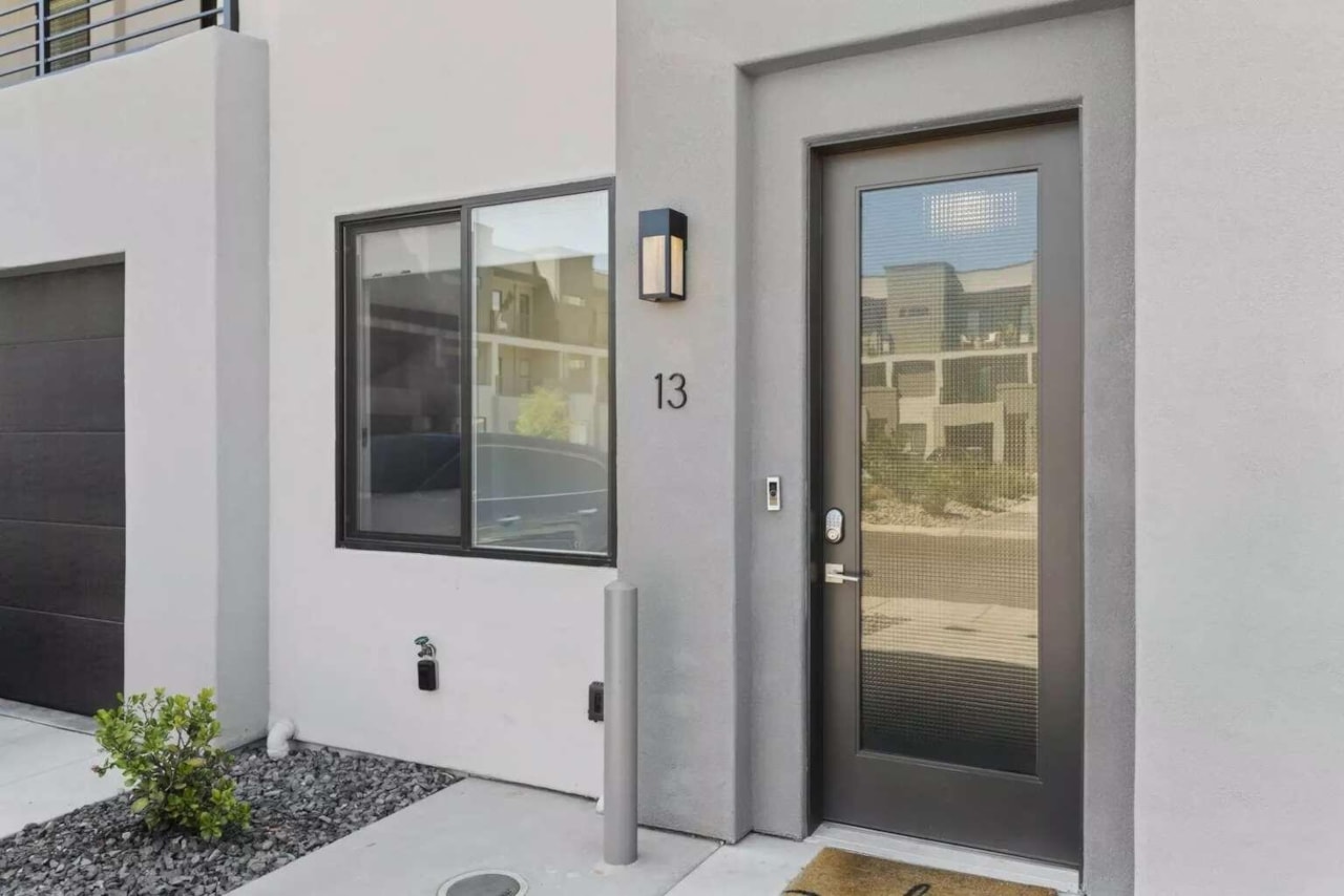 1143 S Gap Canyon Parkway #13 St George, UT 84770 home for sale, MLS#25-265816 - Erika Rogers Photo 7