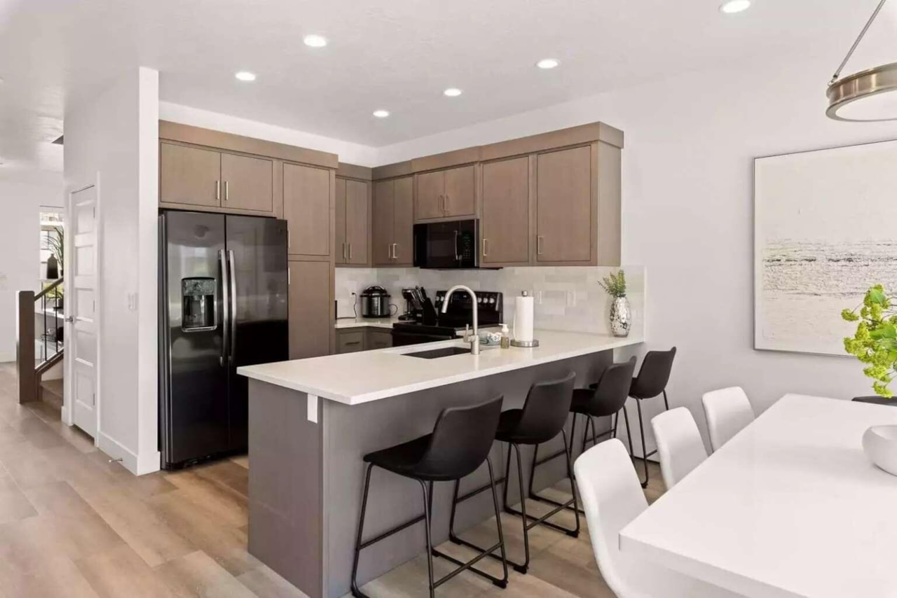 1143 S Gap Canyon Parkway #13 St George, UT 84770 home for sale, MLS#25-265816 - Erika Rogers Photo 10