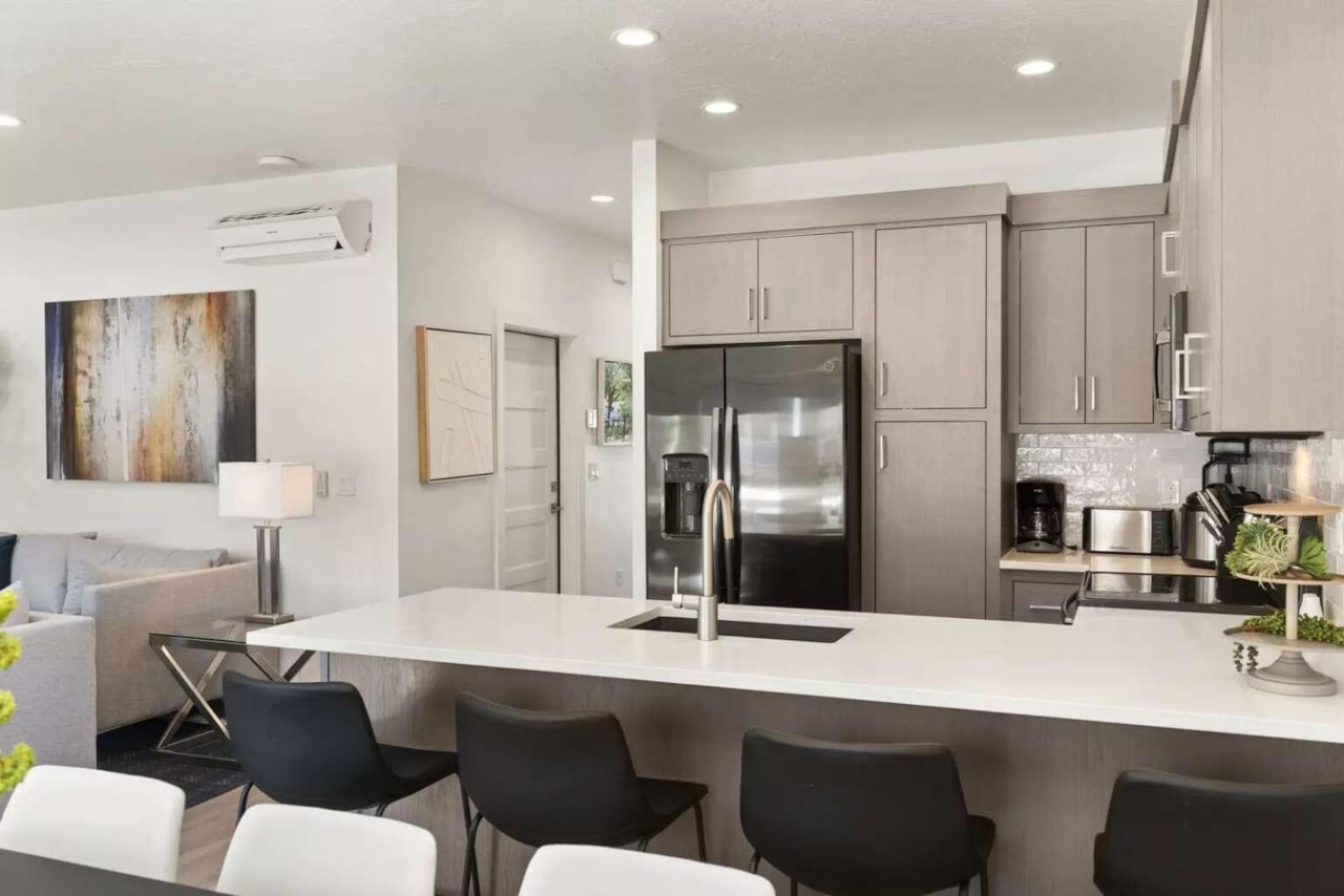 1143 S Gap Canyon Parkway #13 St George, UT 84770 home for sale, MLS#25-265816 - Erika Rogers Photo 12