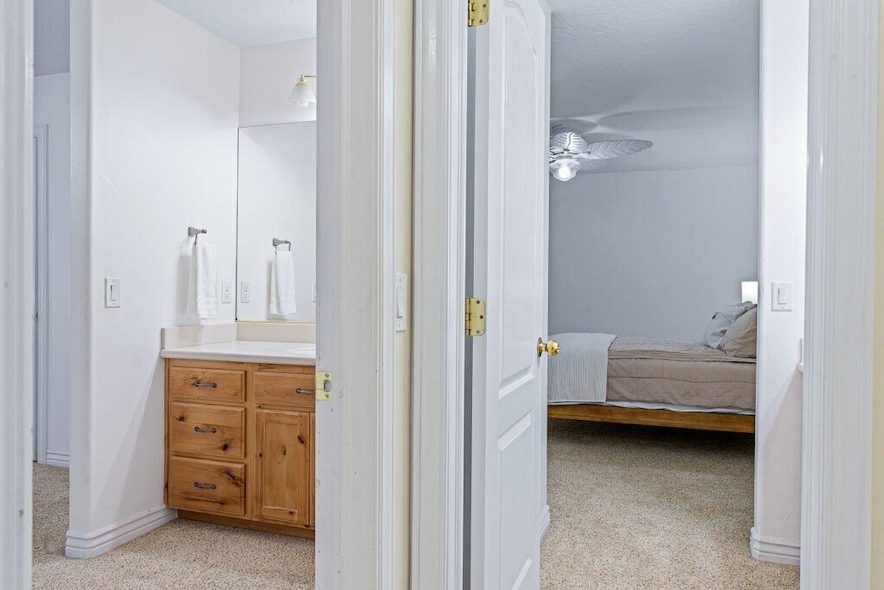 1021 W Churrea ST Washington, UT 84780 home for sale, MLS#24-254685 - Erika Rogers Photo 35