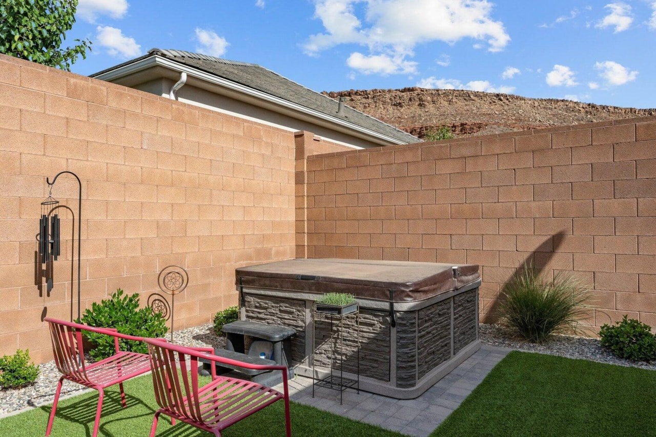 324 S Beck DR Washington, UT 84780 home for sale, MLS#25-265404 - Erika Rogers Photo 25