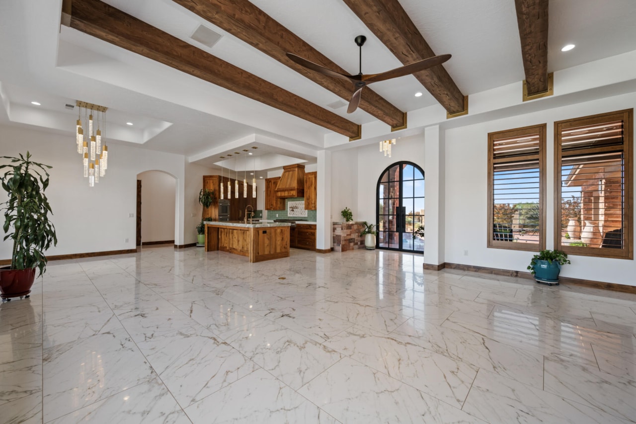 2082 W Long Sky DR St George, UT 84770 home for sale, MLS#25-265859 - Erika Rogers Photo 15