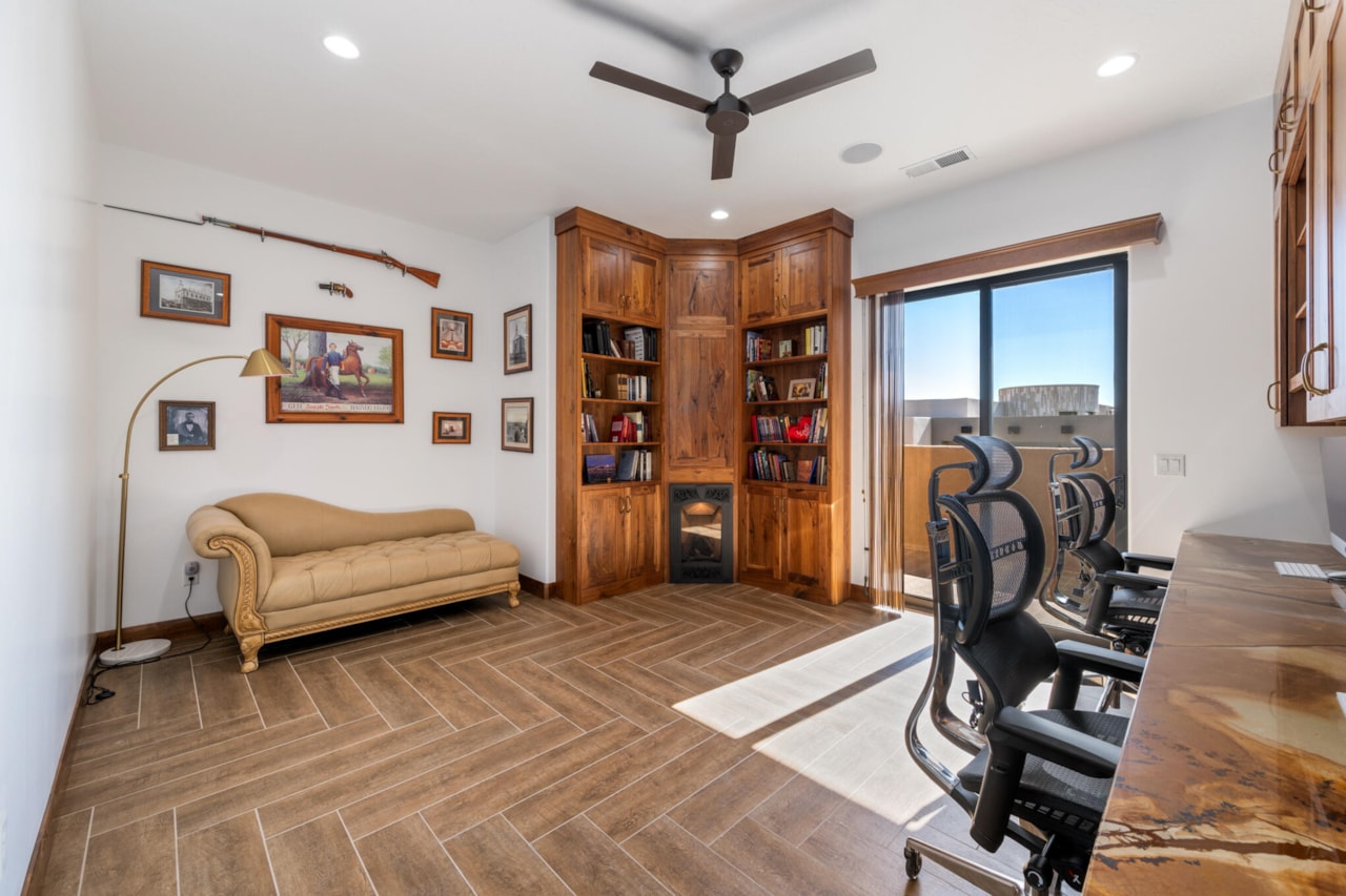 2082 W Long Sky DR St George, UT 84770 home for sale, MLS#25-265859 - Erika Rogers Photo 25