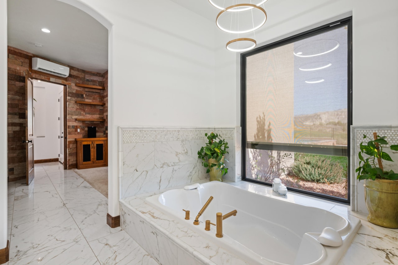 2082 W Long Sky DR St George, UT 84770 home for sale, MLS#25-265859 - Erika Rogers Photo 33