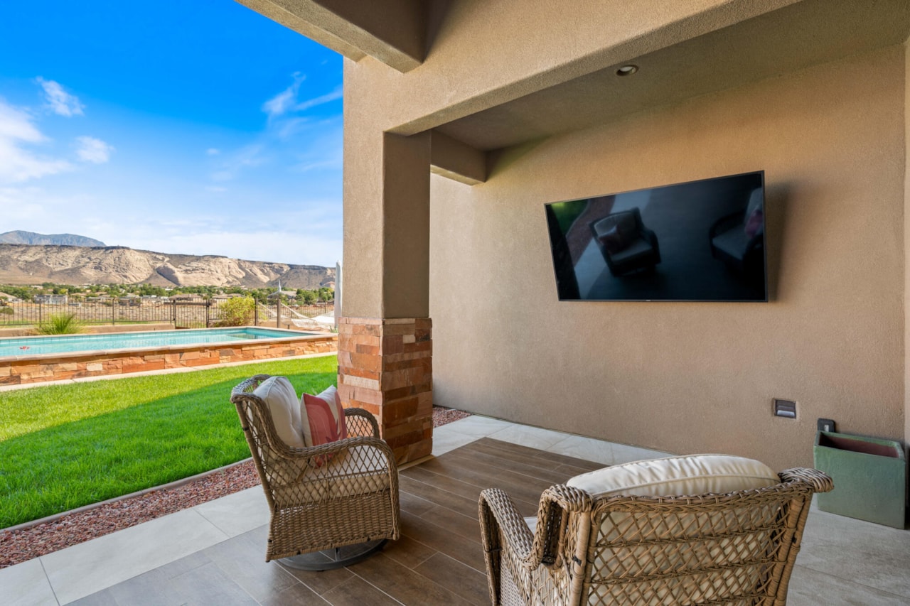 2082 W Long Sky DR St George, UT 84770 home for sale, MLS#25-265859 - Erika Rogers Photo 54