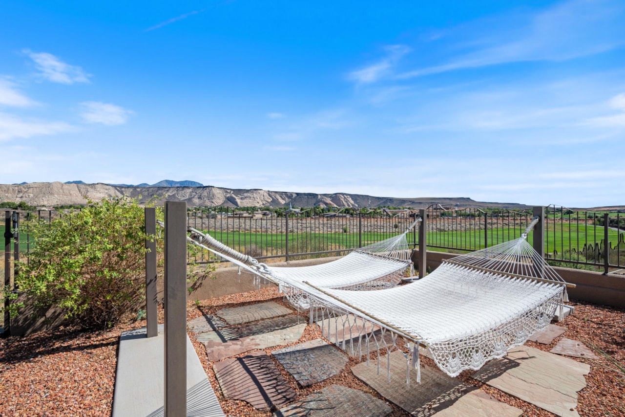 2082 W Long Sky DR St George, UT 84770 home for sale, MLS#25-265859 - Erika Rogers Photo 60