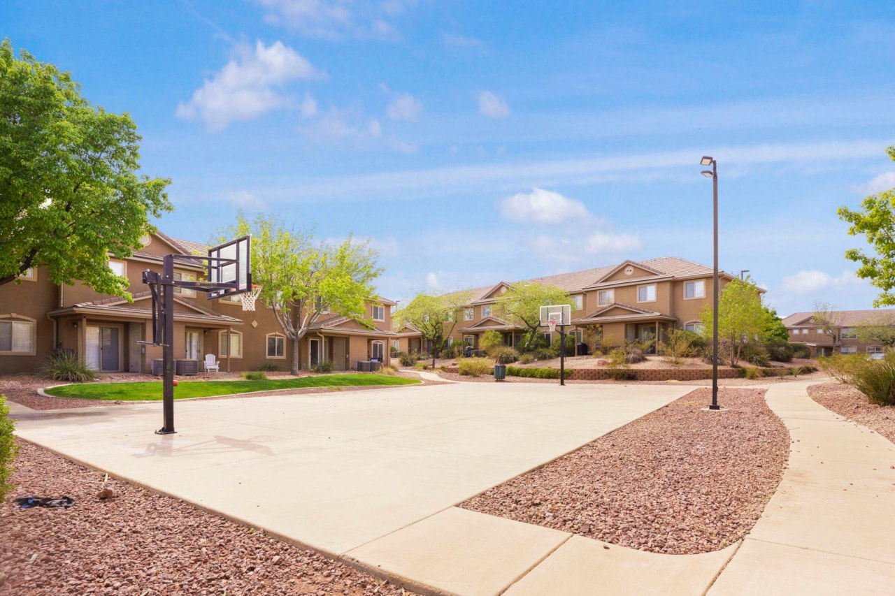 3155 S Hidden Valley #237 St George, UT 84790 home for sale, MLS#25-265862 - Erika Rogers Photo 21