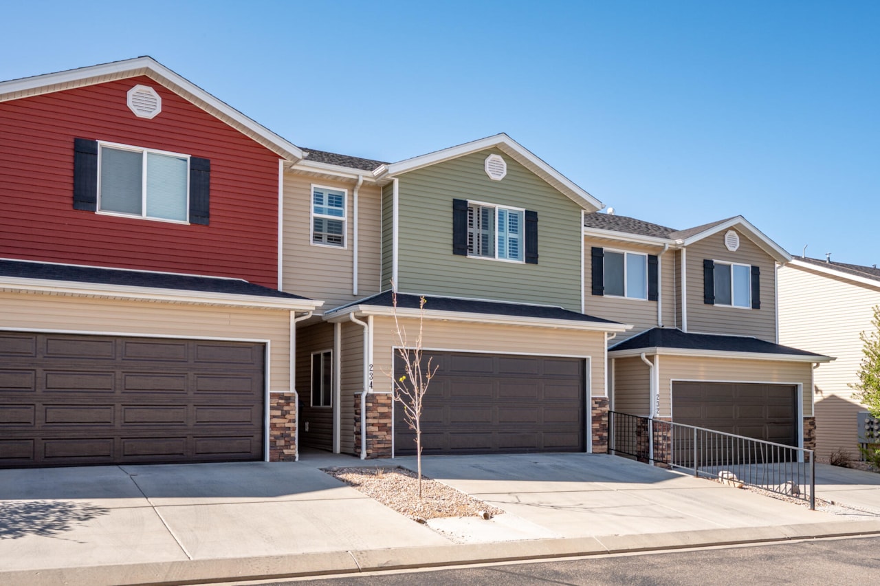 234 E 3025  N Cedar City, UT 84721 home for sale, MLS#25-265897 - Erika Rogers Photo 4