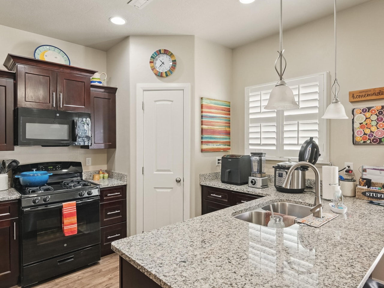 234 E 3025  N Cedar City, UT 84721 home for sale, MLS#25-265897 - Erika Rogers Photo 12