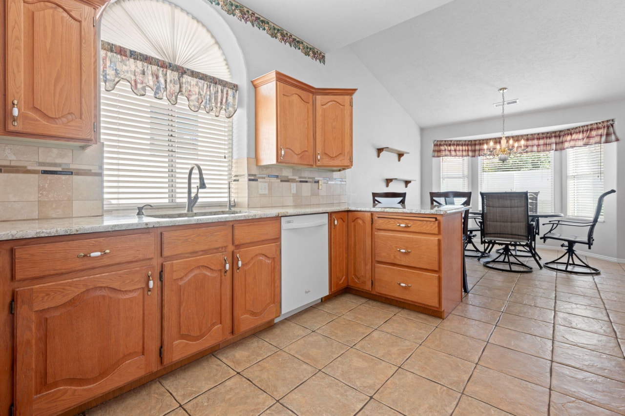 39 N Valley View DR #81 St George, UT 84770 home for sale, MLS#25-265735 - Erika Rogers Photo 14