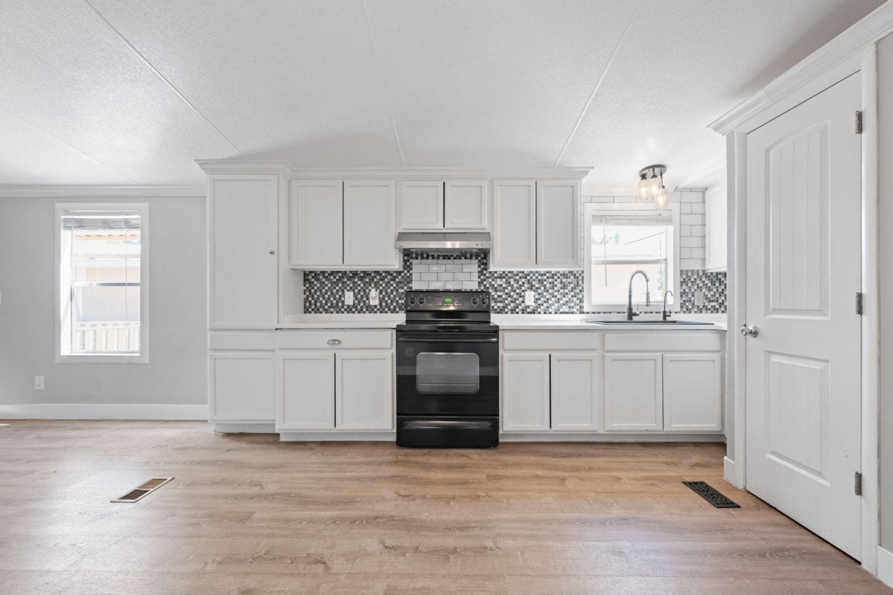 1450 N Dixie Downs Road #24 St George, UT 84770 home for sale, MLS#25-265903 - Erika Rogers Photo 7