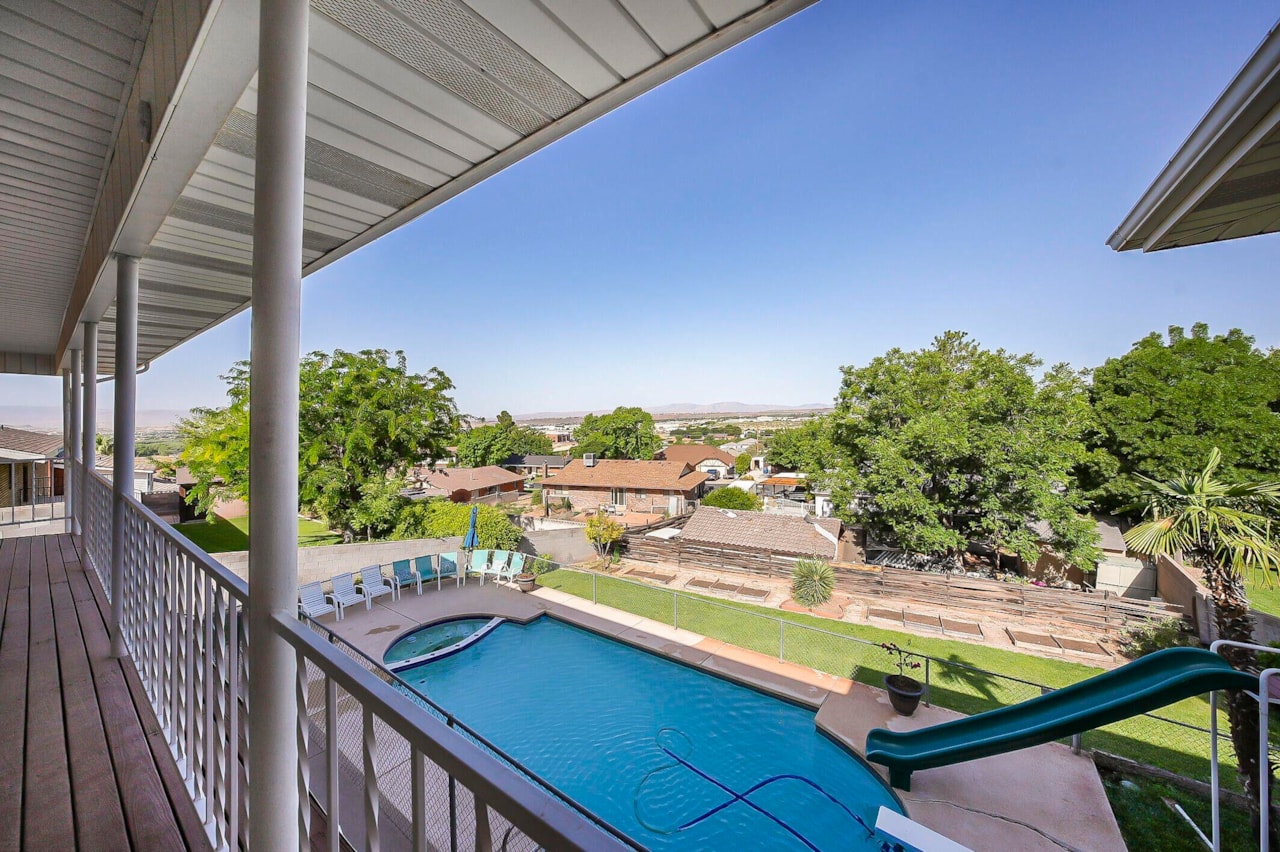 722 Staheli DR Washington, UT 84780 home for sale, MLS#25-257687 - Erika Rogers Photo 3