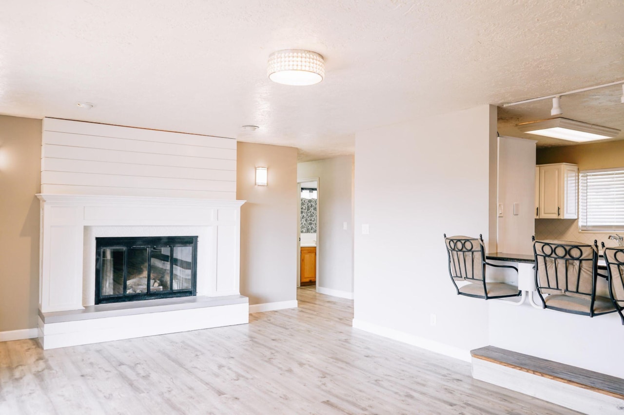 722 Staheli DR Washington, UT 84780 home for sale, MLS#25-257687 - Erika Rogers Photo 5