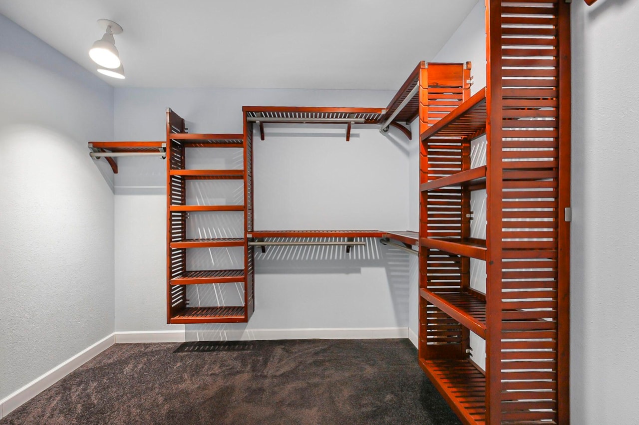 722 Staheli DR Washington, UT 84780 home for sale, MLS#25-257687 - Erika Rogers Photo 15