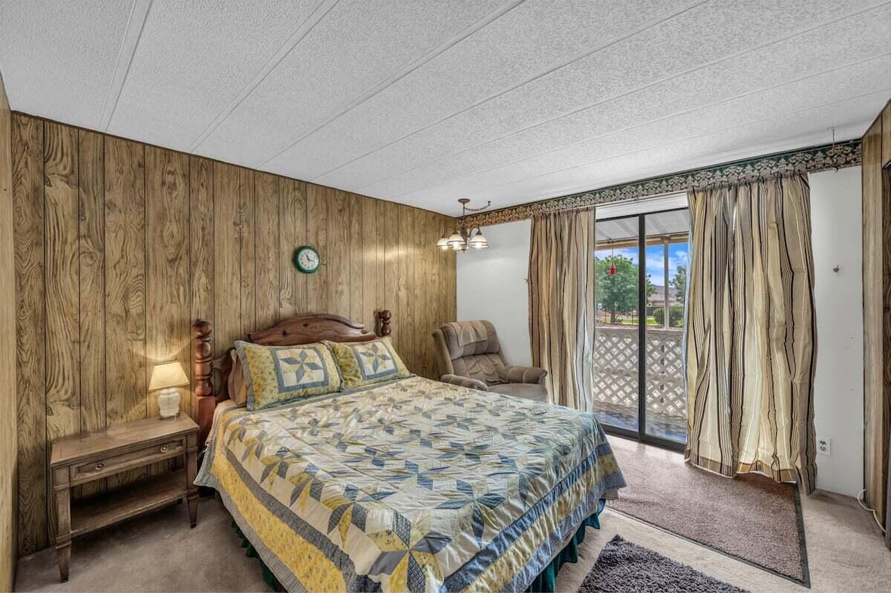 200 E 400  S #11 Washington, UT 84780 home for sale, MLS#25-265924 - Erika Rogers Photo 12