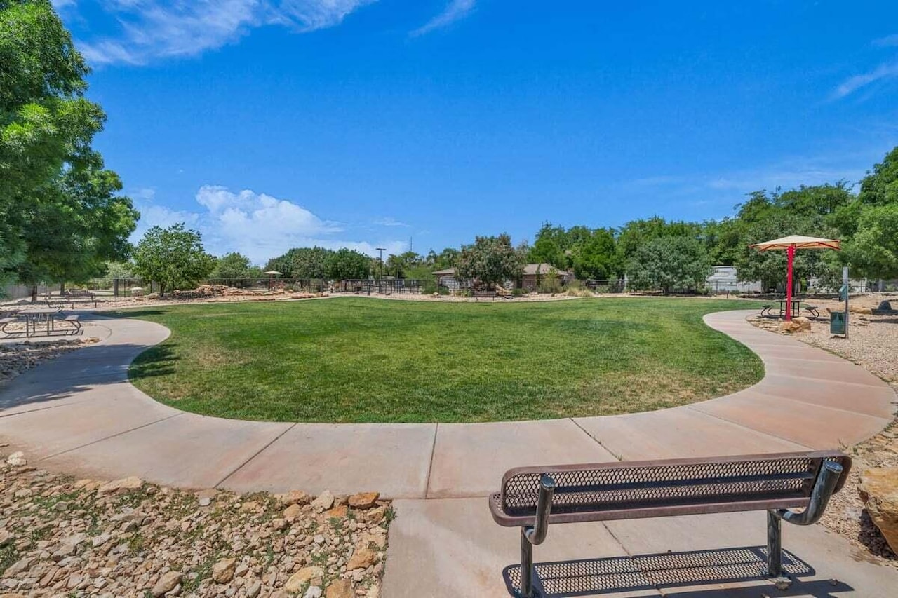 200 E 400  S #11 Washington, UT 84780 home for sale, MLS#25-265924 - Erika Rogers Photo 14