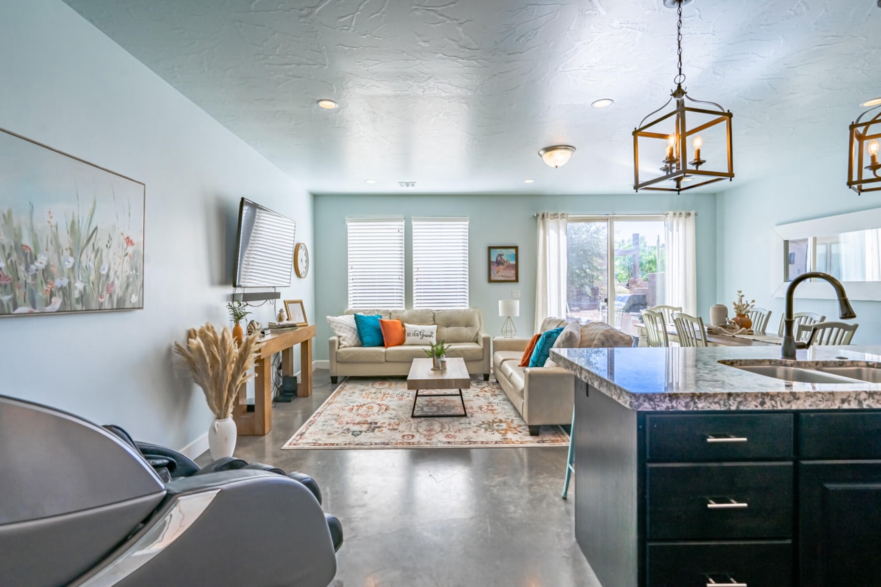 1671 W Caledonia Dunes DR St George, UT 84770 home for sale, MLS#25-265940 - Erika Rogers Photo 18