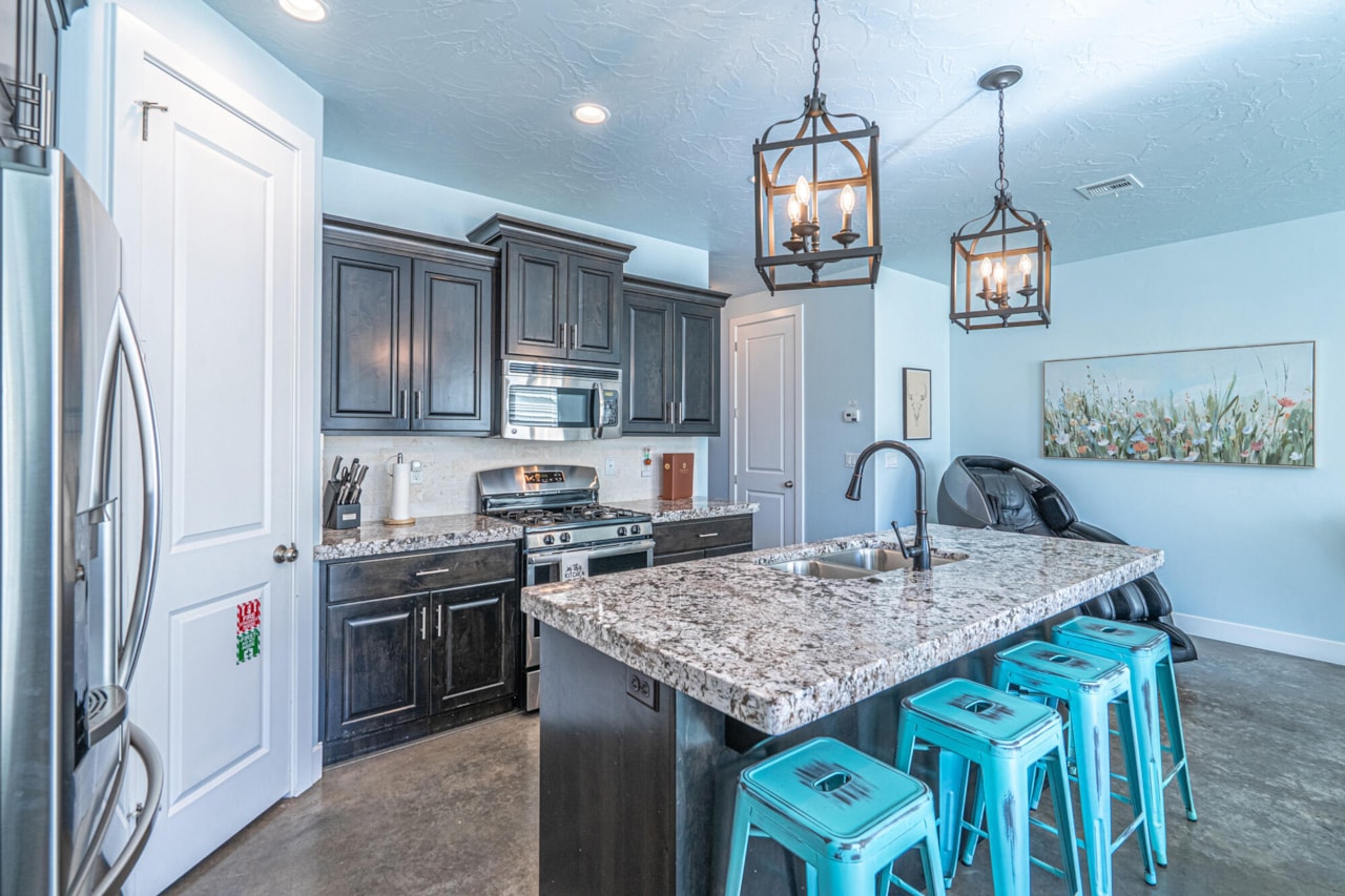 1671 W Caledonia Dunes DR St George, UT 84770 home for sale, MLS#25-265940 - Erika Rogers Photo 27