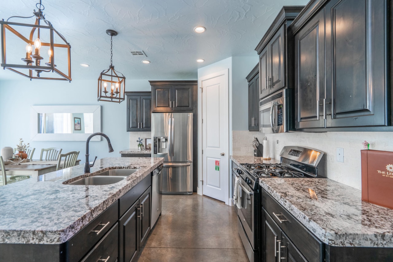 1671 W Caledonia Dunes DR St George, UT 84770 home for sale, MLS#25-265940 - Erika Rogers Photo 32