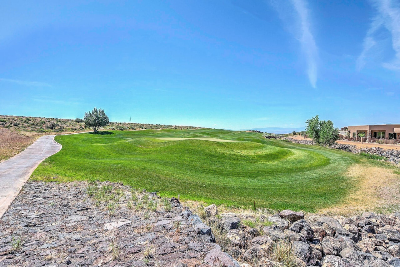 1671 W Caledonia Dunes DR St George, UT 84770 home for sale, MLS#25-265940 - Erika Rogers Photo 81