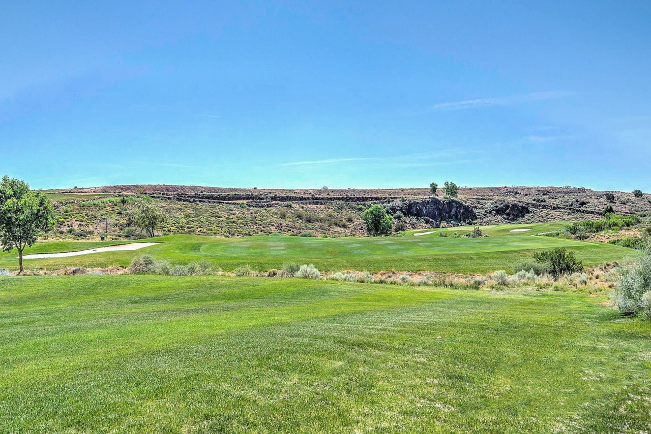 1671 W Caledonia Dunes DR St George, UT 84770 home for sale, MLS#25-265940 - Erika Rogers Photo 82